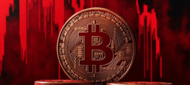 随着创纪录的6月ETF资金流出抬升风险，比特币跌向关键趋势线